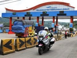 Kakorlantas Polri, Irjen Firman Shantyabudi Melakukan Patroli Motor