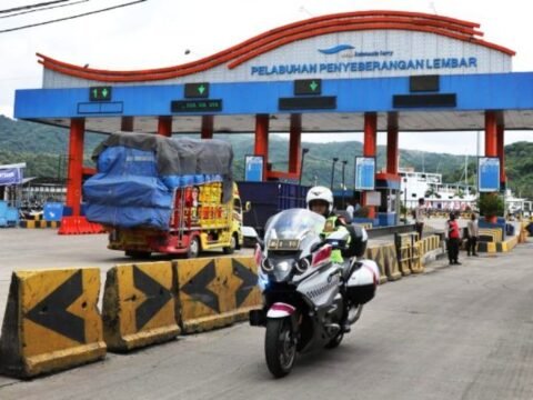Kakorlantas Polri, Irjen Firman Shantyabudi Melakukan Patroli Motor