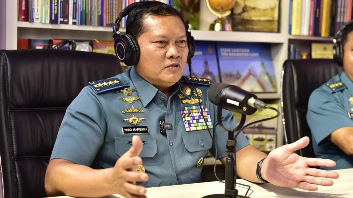 Apakah Ada Panglima dari Lingkungan TNI AL, Di Pemerintahan Jokowi? Apakah Ada Panglima dari Lingkungan TNI AL, Di Pemerintahan Jokowi?