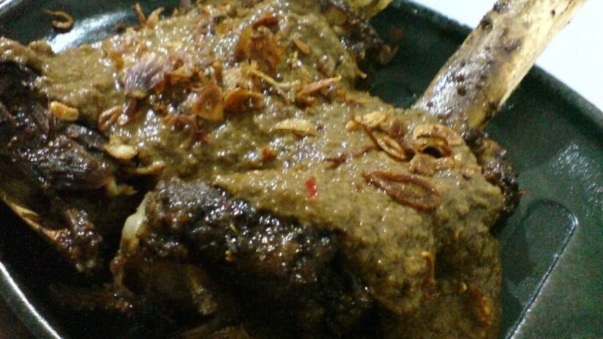 Selain Coto dan Konro, Inilah 8 Makanan Khas Dari Makassar