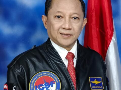 Anda Ingin Berkarier dan Menjadi Seorang Profesional Di Keamanan Siber?