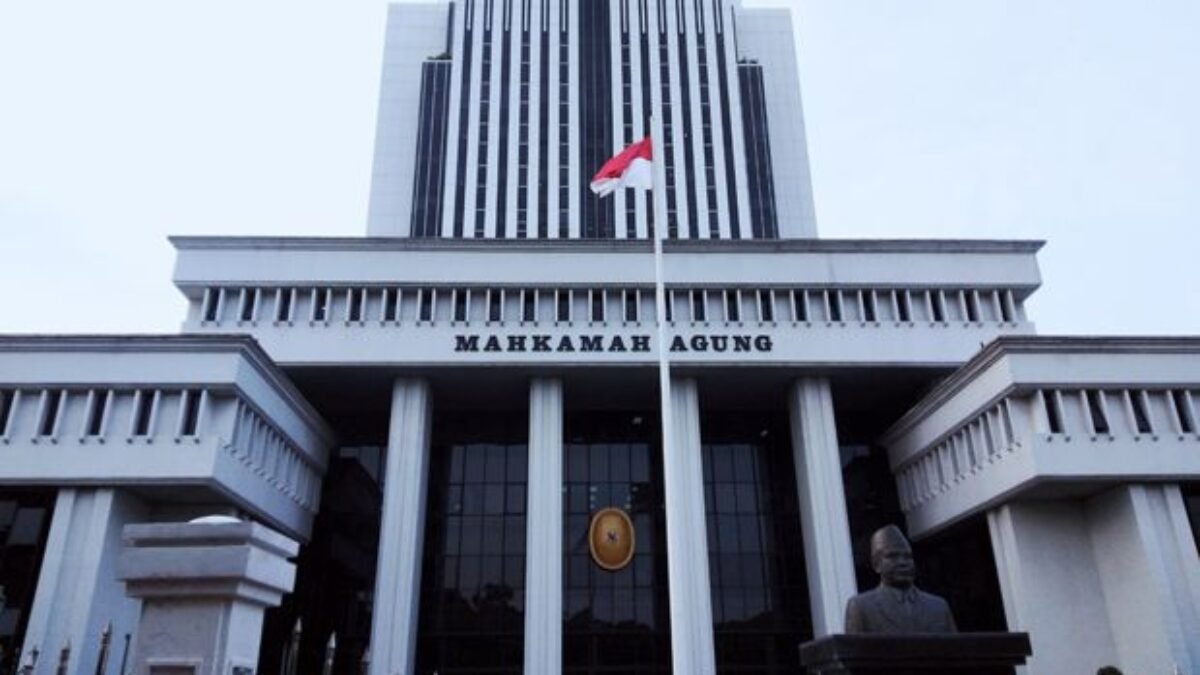 Satu Dari 40 Nama Hakim Agung Ini Kena OTT KPK Satu Dari 40 Nama Hakim Agung Ini Kena OTT KPK
