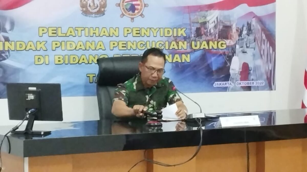 TNI AL Bekali Prajuritnya Kemampuan Penyidik Tindak Pidana Pencucian Uang TNI AL Bekali Prajuritnya Kemampuan Penyidik Tindak Pidana Pencucian Uang