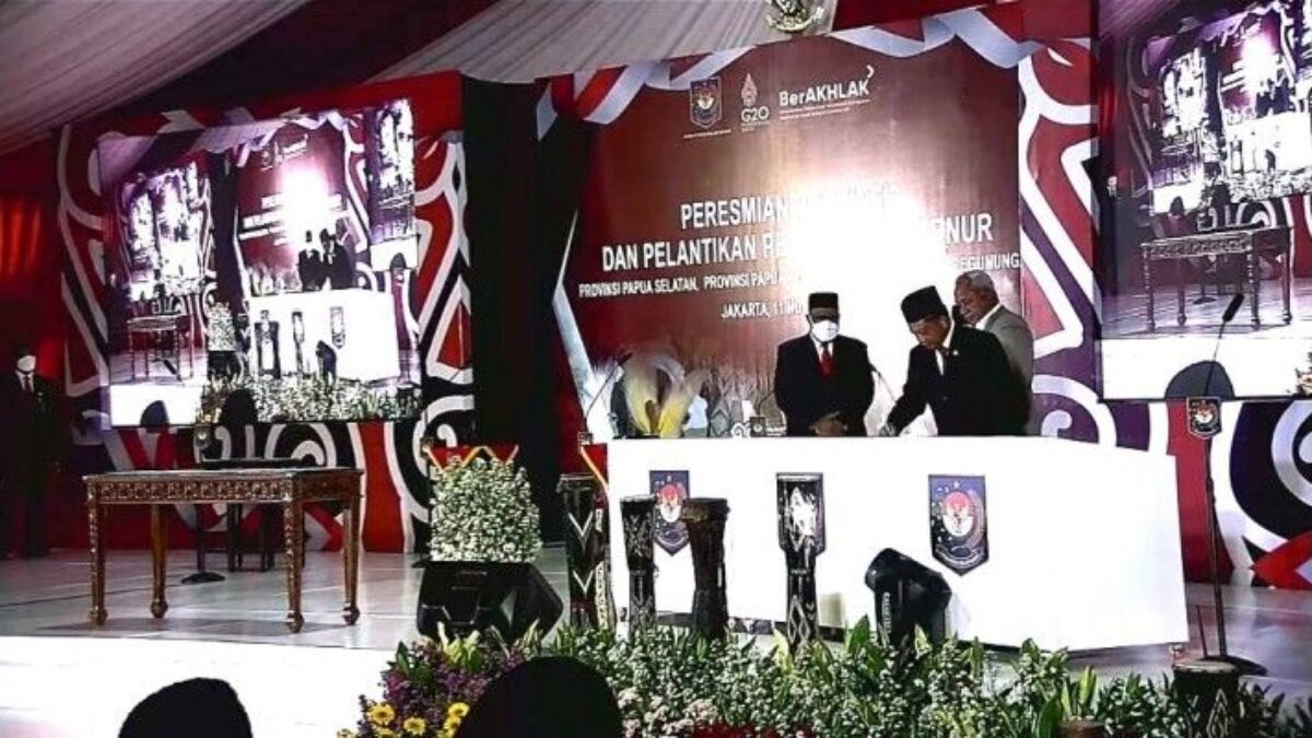Indonesia Kini Memiliki 37 Provinsi Setelah 3 Provinsi Baru Diresmikan Mendagri Indonesia Kini Memiliki 37 Provinsi Setelah 3 Provinsi Baru Diresmikan Mendagri