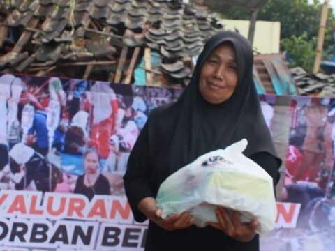 YABAPIR Terjun Ke Cianjur Untuk Salurkan Donasi YABAPIR Terjun Ke Cianjur Untuk Salurkan Donasi