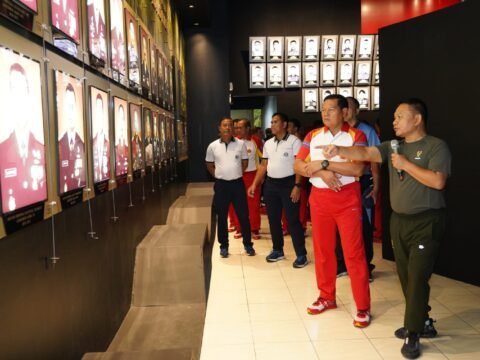 Panglima TNI Bersama Kepala Staf Angkatan Kunjungi Museum Taruna Abdul Djalil di Magelang