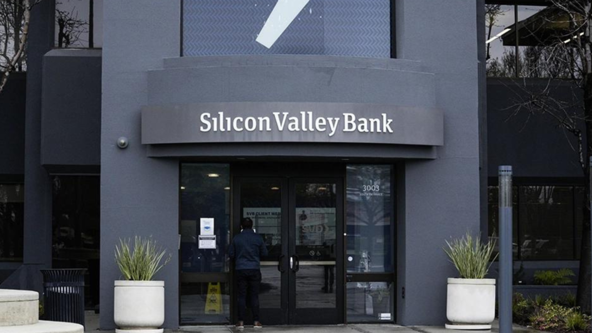 Kebangkrutan Silicon Valley Bank Mengguncang Sistem Keuangan Global Kebangkrutan Silicon Valley Bank Mengguncang Sistem Keuangan Global