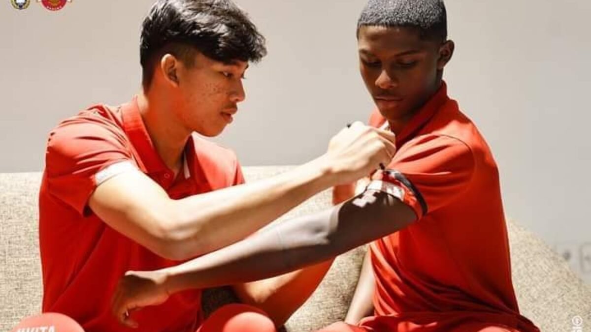 Timnas U-20 Kompak Kenakan Pita Hitam