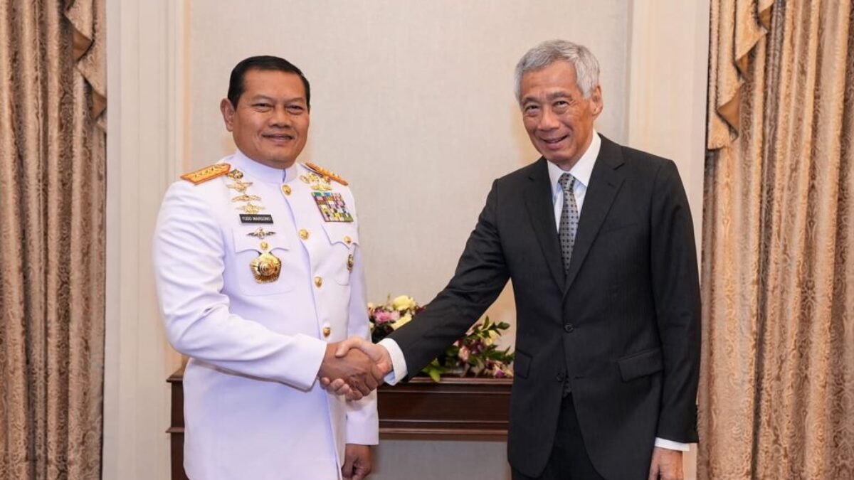 Kerjasama Kedua Negara: Panglima TNI Bertemu PM Singapura Kerjasama Kedua Negara: Panglima TNI Bertemu PM Singapura