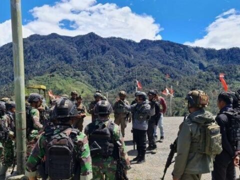 Strategi dan Pendekatan Humanis Panglima TNI Yudo Margono Berhasil Usir OPM Strategi dan Pendekatan Humanis Panglima TNI Yudo Margono Berhasil Usir OPM