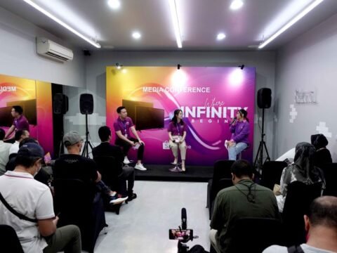 Grand Launching Smart TV iFFALCON