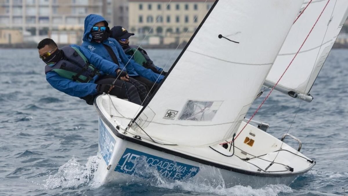 Taruna AAL Raih Fair-Play Award di International Sailing Week 2023 Taruna AAL Raih Fair-Play Award di International Sailing Week 2023