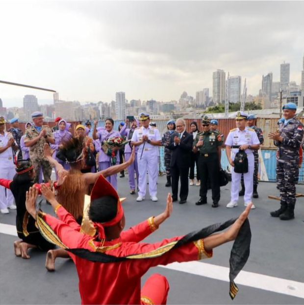 Panglima TNI Saat Bertemu Satgas MTF TNI AL di Libanon