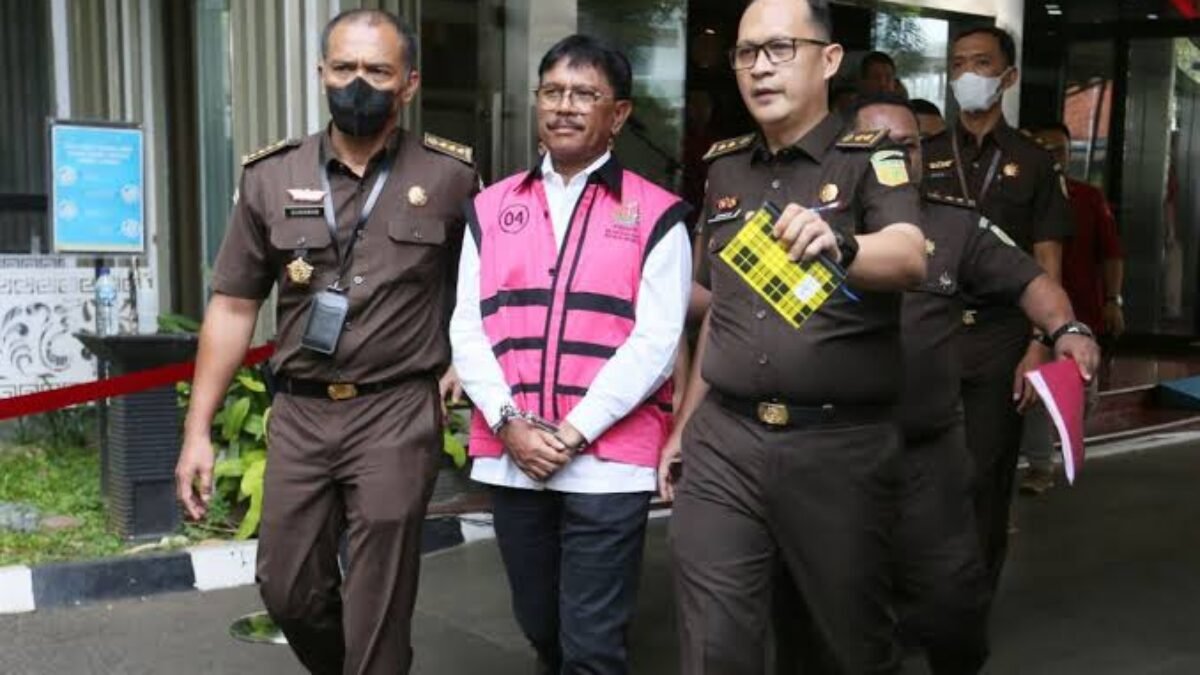 Menteri Kominfo Kader Nasdem Ditahan Kejagung, Siapa Gantinya?