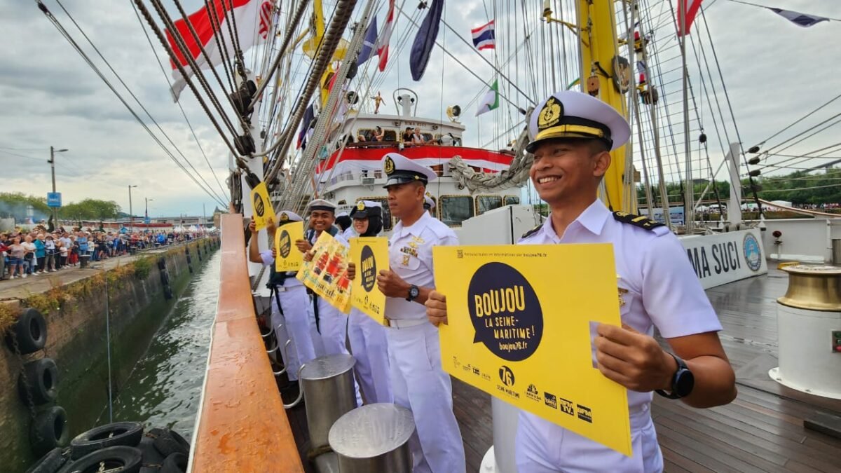 Rasa Bangga Iringi Keberangkatan KRI Bima Suci Tinggalkan L’Armada Rouen 2023