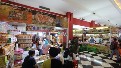 Ragam Oleh-oleh Khas Nusantara Menghiasi Jakarta Fair 2023