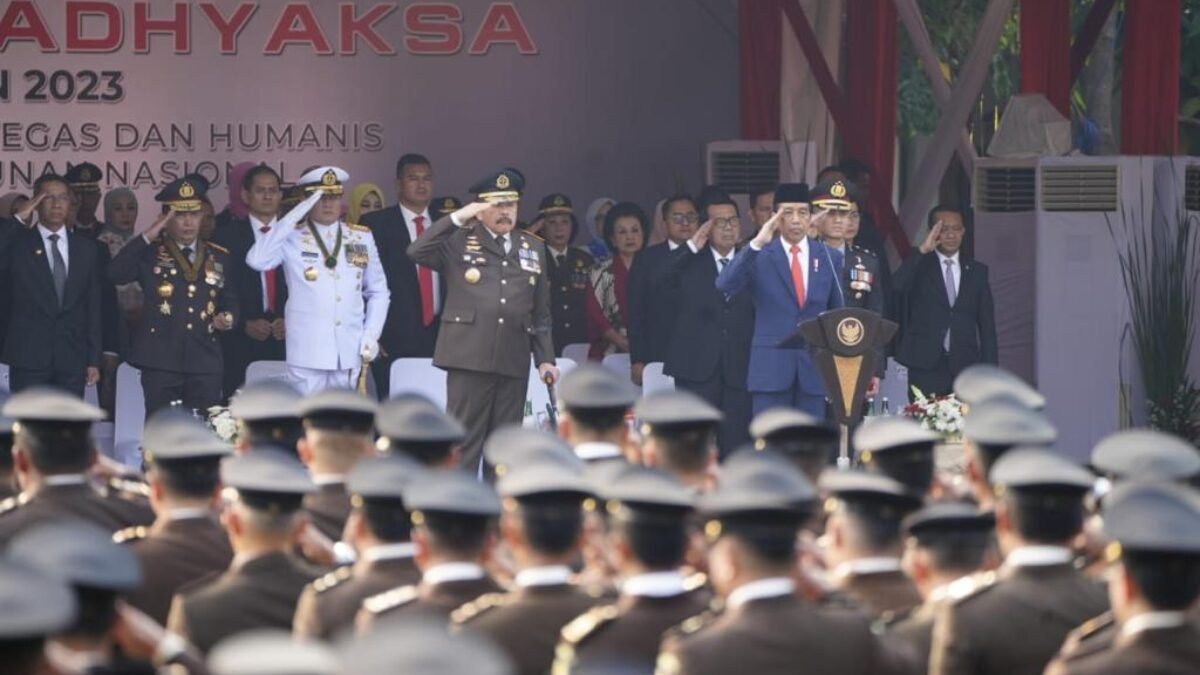 Panglima TNI Laksamana Yudo Margono Hadiri Upacara Hari Bhakti Adhyaksa ke-63 Panglima TNI Laksamana Yudo Margono Hadiri Upacara Hari Bhakti Adhyaksa ke-63