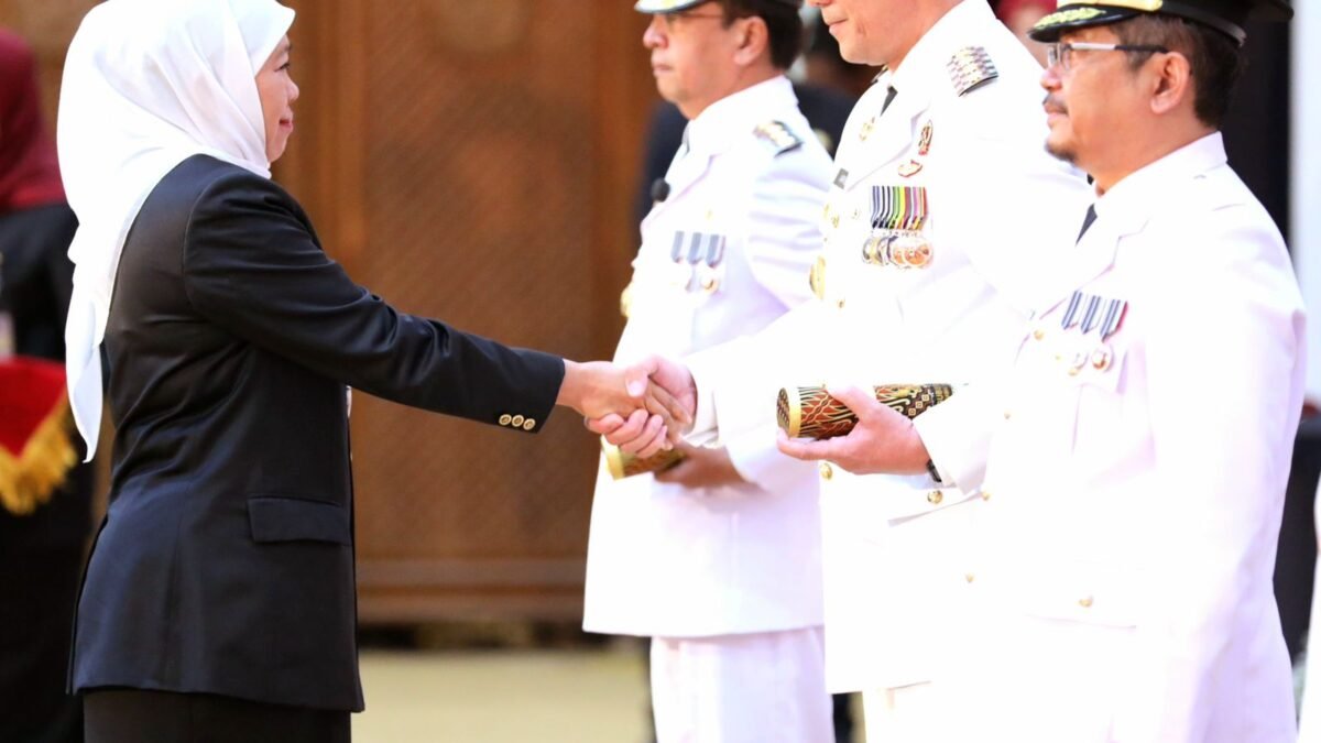 Arief Mulya Edie Resmi Dilantik Menjadi Pj Bupati Bangkalan Arief Mulya Edie Resmi Dilantik Menjadi Pj Bupati Bangkalan