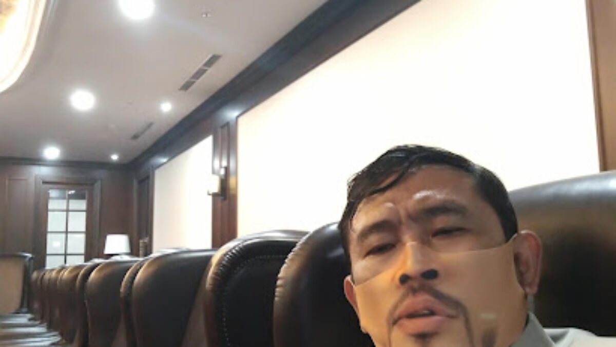 Hati-Hati Memberi Isyarat, Catatan Jojo Media Coach Hati-Hati Memberi Isyarat, Catatan Jojo Media Coach
