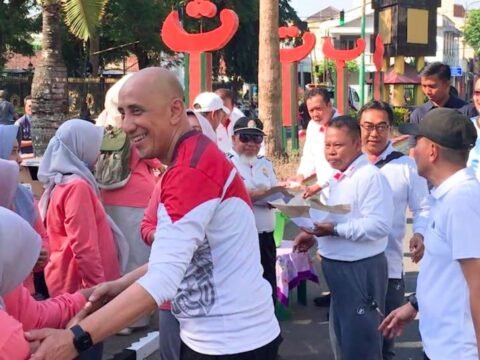 Jajaran ASN Bersihkan Lingkungan Alun-alun Kabupaten Bangkalan, Ada Apa?
