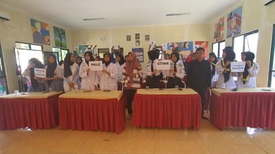 Siswa SMAN 1 Bayah Ikuti Deklarasi Kemanusiaan yang diadakan Komunitas Peduli Laut Pantai & Perempuan Indonesia