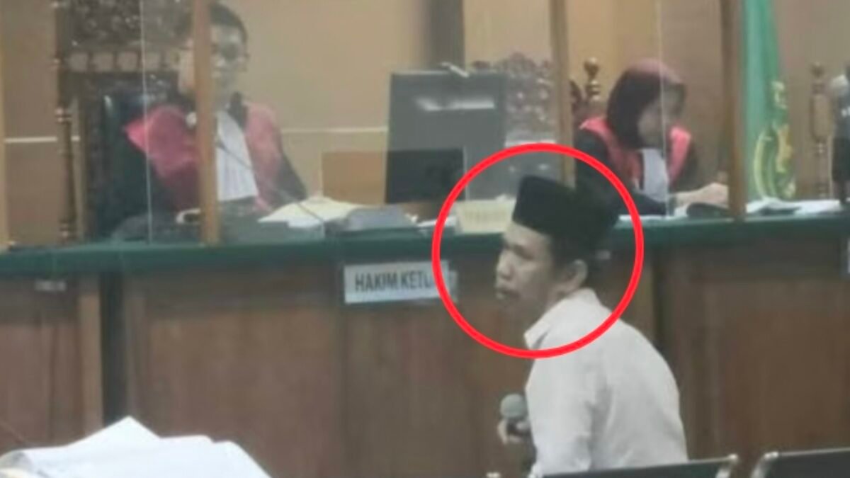 Skandal Korupsi Dana Desa: Kades Memakai Uang untuk Karaoke dan Nyawer Lady Companion Setiap Hari