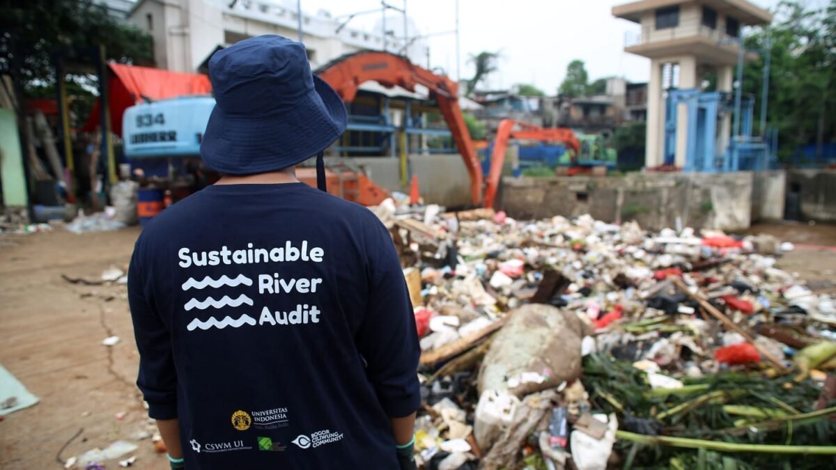 Audit Sampah Ciliwung, Tiga Lembaga akan Tagih Janji Negara dan Produsen Ritel Audit Sampah Ciliwung, Tiga Lembaga akan Tagih Janji Negara dan Produsen Ritel