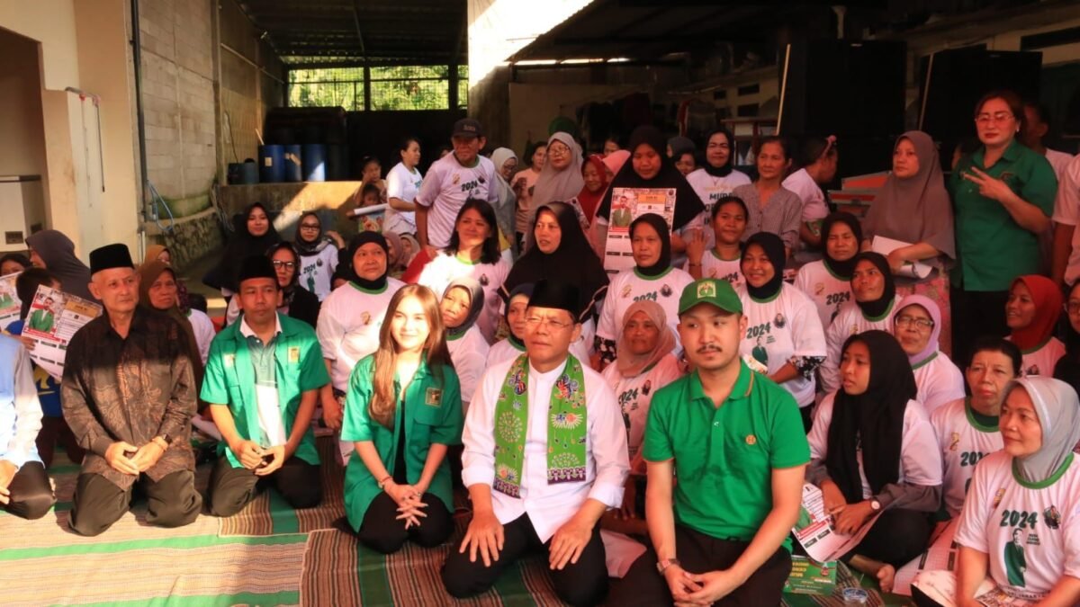 Gusti Ega Putrawan Berinovasi Di Titik 309 bersama Ketua Umum PPP H. Mardiono Gusti Ega Putrawan Berinovasi Di Titik 309 bersama Ketua Umum PPP H. Mardiono