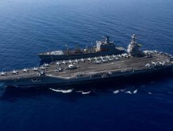 Kapal Induk AS “USS Gerald R. Ford” Muncul di Gurun China: Tiruan untuk Uji Rudal
