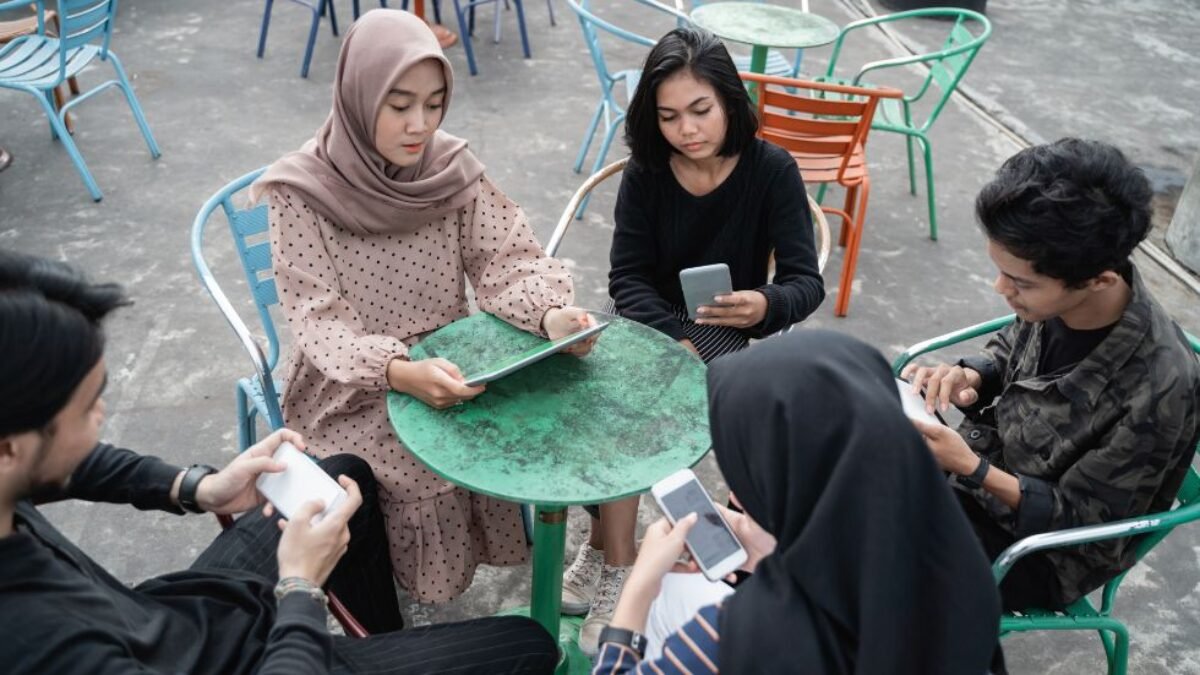 Kecanduan Gadget Nomor Satu di Dunia, Warga RI Sudah Parah Kecanduan Gadget Nomor Satu di Dunia, Warga RI Sudah Parah