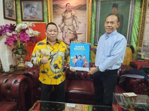 Suara Milenial – Jokowi dicintai, Prabowo dinanti Dalam Talkshow SambasNews