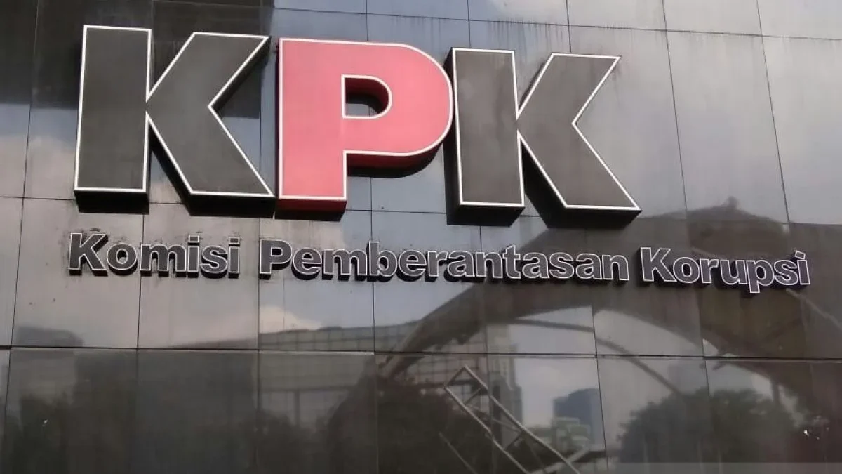 KPK Ingatkan Masyarakat agar Waspada terhadap Penyalahgunaan Nama dan Identitasnya KPK Ingatkan Masyarakat agar Waspada terhadap Penyalahgunaan Nama dan Identitasnya