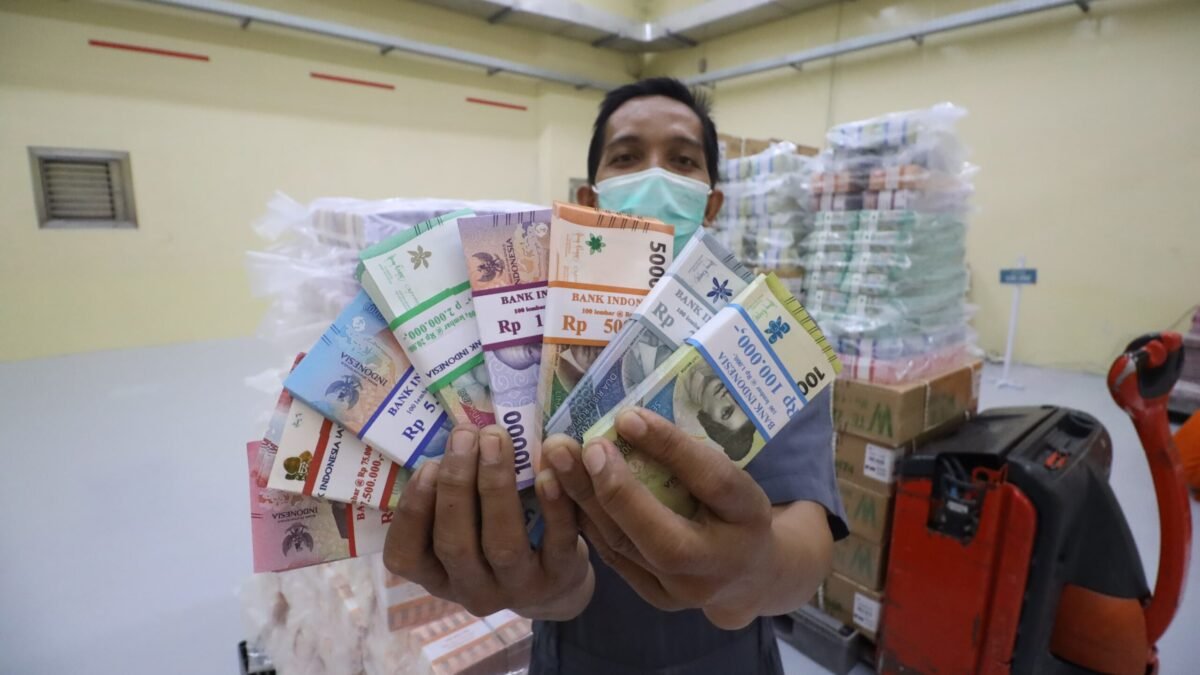 Penuhi Kebutuhan Ramadan dan Lebaran, BNI Sediakan Uang Tunai Rp26,6 Triliun Penuhi Kebutuhan Ramadan dan Lebaran, BNI Sediakan Uang Tunai Rp26,6 Triliun