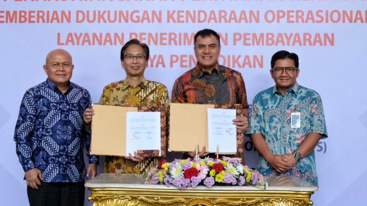 BNI dan ITS Surabaya Jalin Kolaborasi Gencarkan Program BNI Campus Financial Ecosyste BNI dan ITS Surabaya Jalin Kolaborasi Gencarkan Program BNI Campus Financial Ecosyste