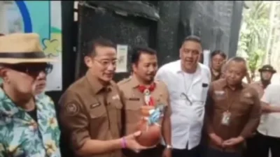 Menteri Sandiaga Uno Resmikan Inovasi Siswa SMPN 12 Jakarta Budidaya Jamur untuk Ketahanan Pangan
