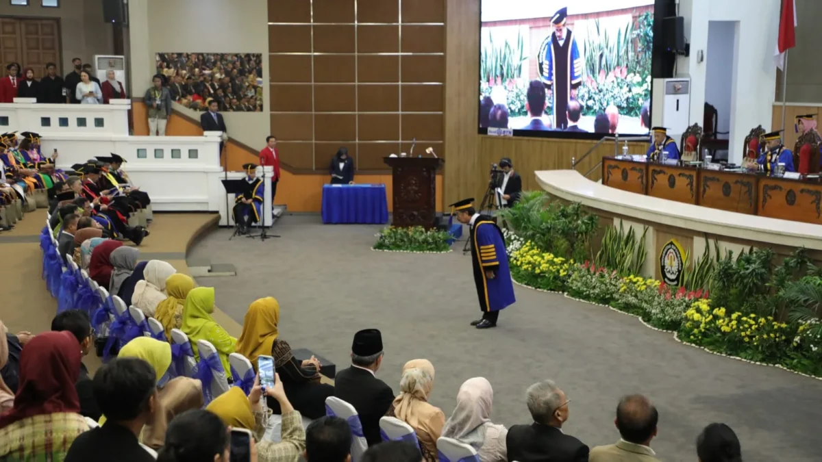Ketua Muda Tata Usaha Negara Mahkamah Agung Dr H Yulius SH MH Meraih Gelar Profesor Kehormatan
