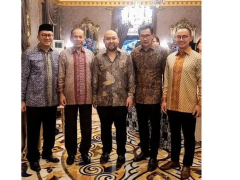 Open House Rosan Perkasa Roeslani: Simbol Kebesaran Hati dan Persaudaraan di Tengah Tantangan Open House Rosan Perkasa Roeslani: Simbol Kebesaran Hati dan Persaudaraan di Tengah Tantangan