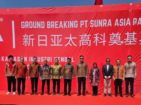 Groundbreaking Pabrik Motor Listrik Sunra di Kawasan Ekonomi Khusus Kendal, Jawa Tengah Groundbreaking Pabrik Motor Listrik Sunra di Kawasan Ekonomi Khusus Kendal, Jawa Tengah