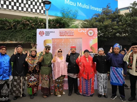 Kirab Pancasila Curi Perhatian Ribuan Warga Jakarta