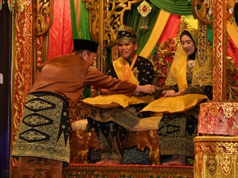 Kasal Laksamana TNI Dr. Muhammad Ali Diangkat Jadi Datuk Seri Segara Utama Setia Wangsa