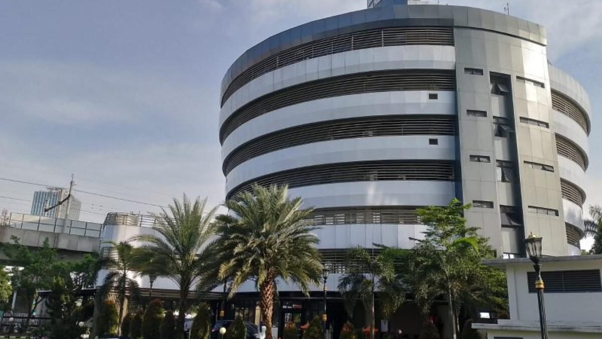 Drone Melintas di Area Kantor Kejagung Ditembak Jatuh Di Seputar Gedung Bundar