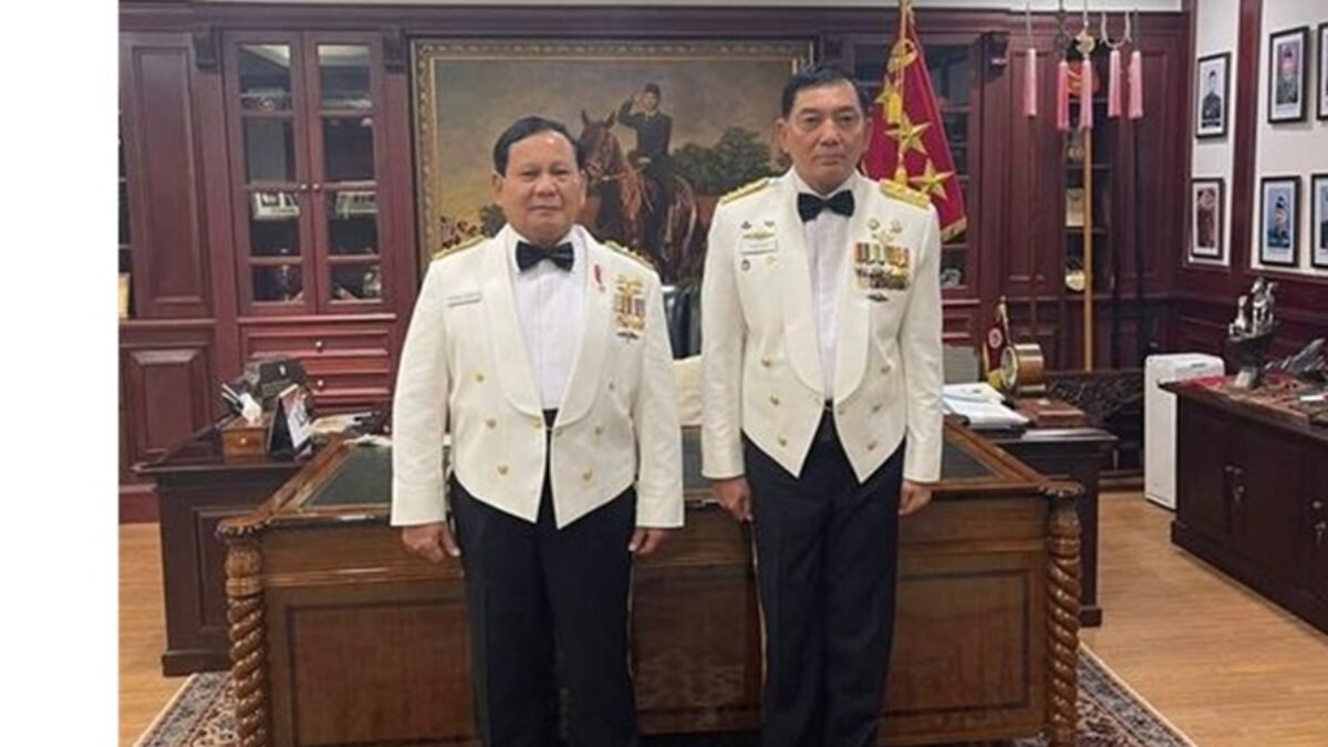 Sjafrie Sjamsoeddin Tokoh Yang Diprediksi Menduduki Posisi Penting Di Kabinet Prabowo-Gibran Sjafrie Sjamsoeddin Tokoh Yang Diprediksi Menduduki Posisi Penting Di Kabinet Prabowo-Gibran