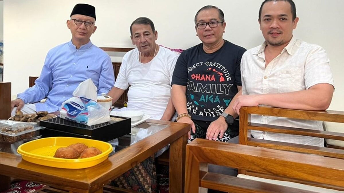 Dzikir dan Pengajian Rutin Jum’at Kliwon Bersama Maulana Habib Muhammad Luthfi Bin Ali Bin Hasyim Bin Yahya