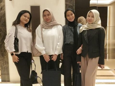 Gen Z Terancam Miskin? Awas Jebakan ‘Doom Spending’!