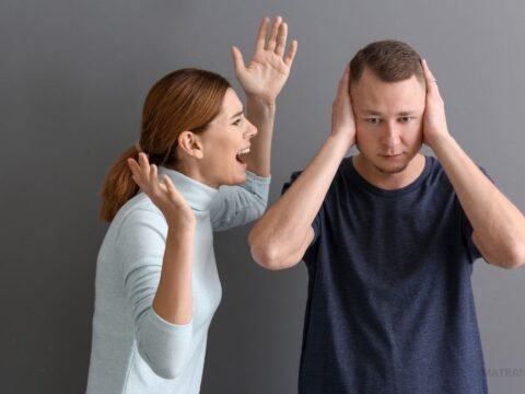 Rahasia Tersembunyi di Balik Bahasa Pasangan: 4 Tanda yang Bisa Menghancurkan Hubungan Anda!