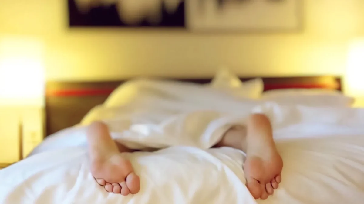 Bercumbu DalamTidur: MIMPI EROTIS Bercumbu DalamTidur: MIMPI EROTIS