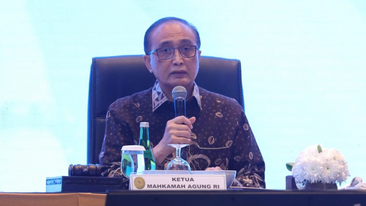 Ketua MA Ajak Insan Peradilan Jaga Integritas dengan Fokus Bekerja dan Bersidang Sesuai Hukum Ketua MA Ajak Insan Peradilan Jaga Integritas dengan Fokus Bekerja dan Bersidang Sesuai Hukum