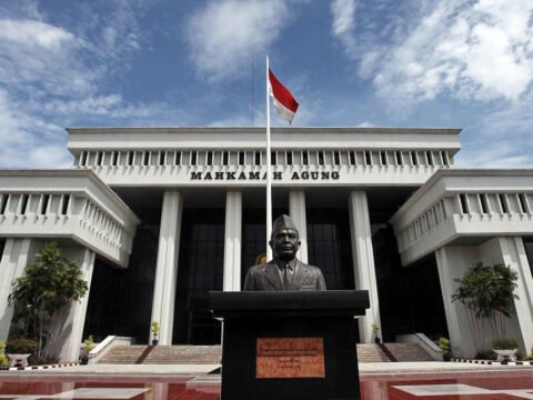 Dr Anang Iskandar SH MH: SEMA no 3 tahun 2015 Adalah Kecelakaan Legislasi Mahkamah Agung