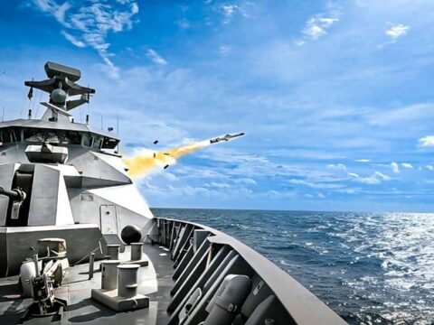 TNI AL Berhasil Menghancurkan Sasaran Strategis Musuh di Darat dengan Tepat