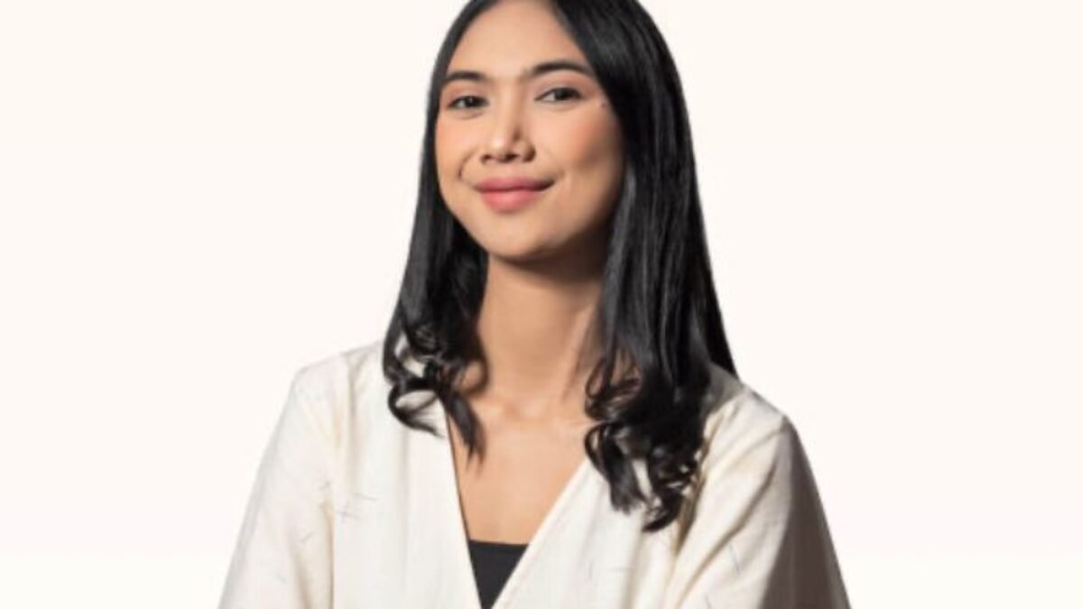 Eksklusif! Debby Lufiasita Bicara Tentang Menyatukan Branding dan Penulisan Lagu Eksklusif! Debby Lufiasita Bicara Tentang Menyatukan Branding dan Penulisan Lagu